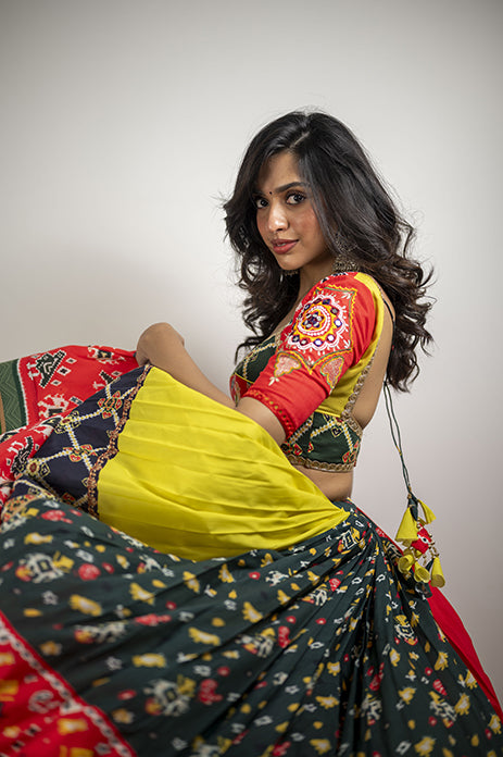 Piya Chaniya Choli